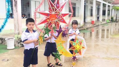 Lồng đèn đẹp năm học 2020-2021